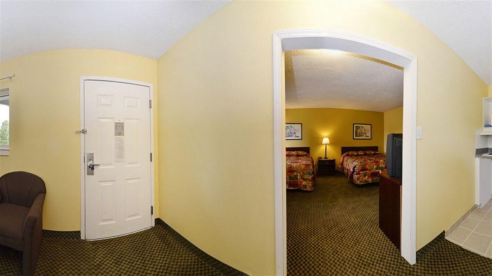 Suburban Studios Charlotte-Ballantyne Bagian luar foto