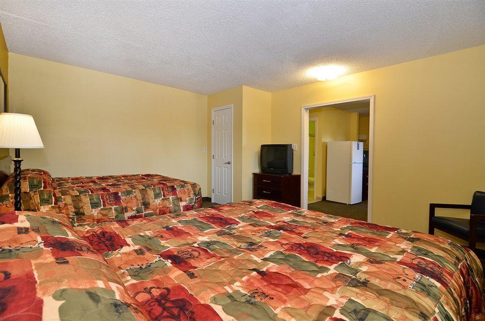 Suburban Studios Charlotte-Ballantyne Bagian luar foto