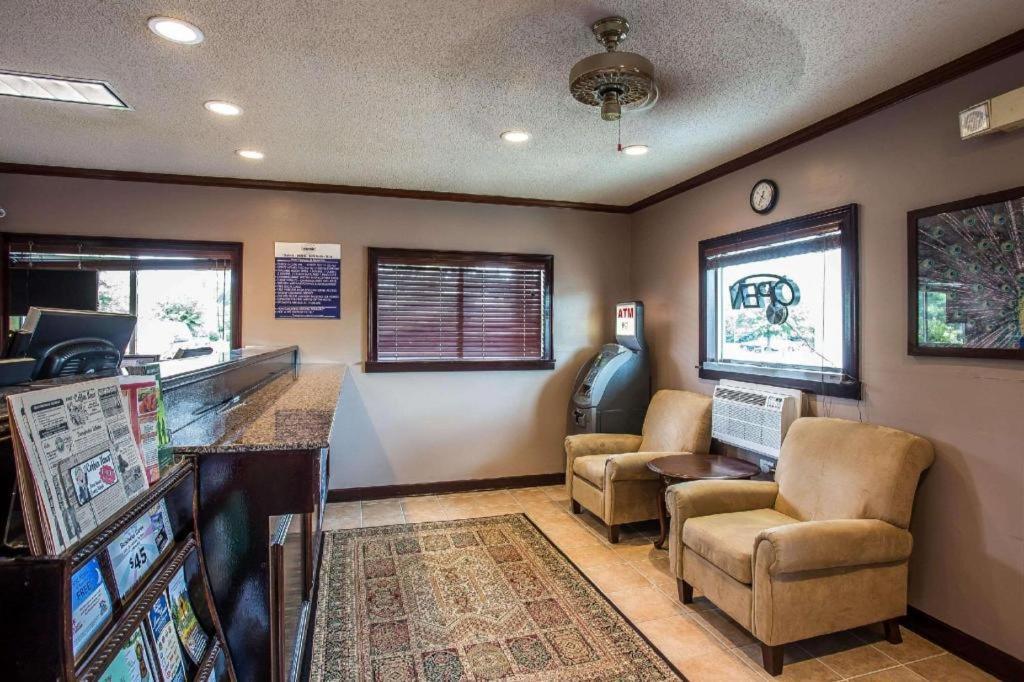 Suburban Studios Charlotte-Ballantyne Bagian luar foto