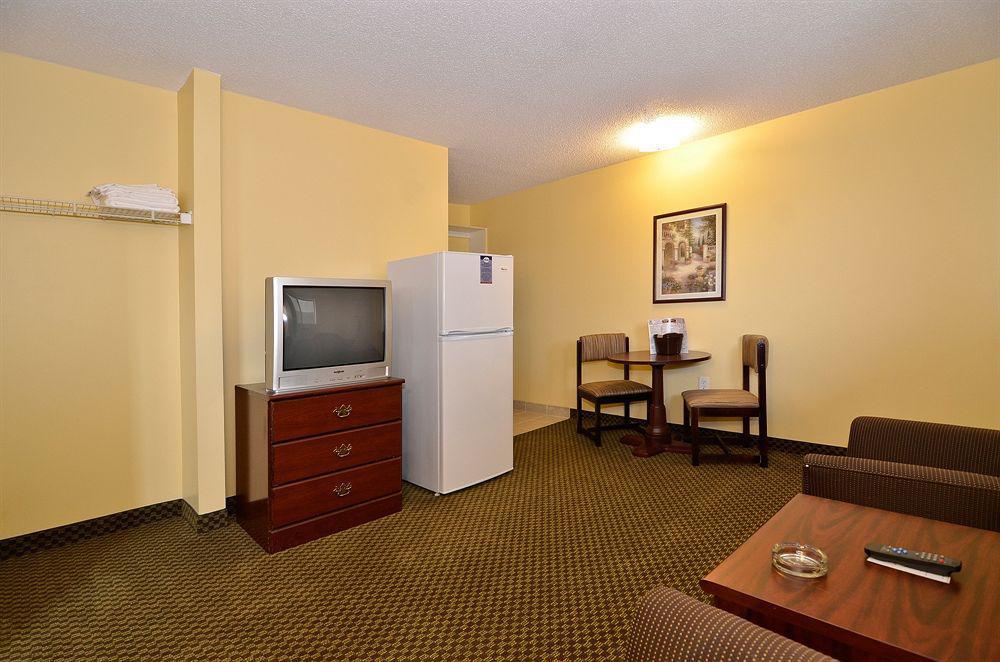 Suburban Studios Charlotte-Ballantyne Bagian luar foto